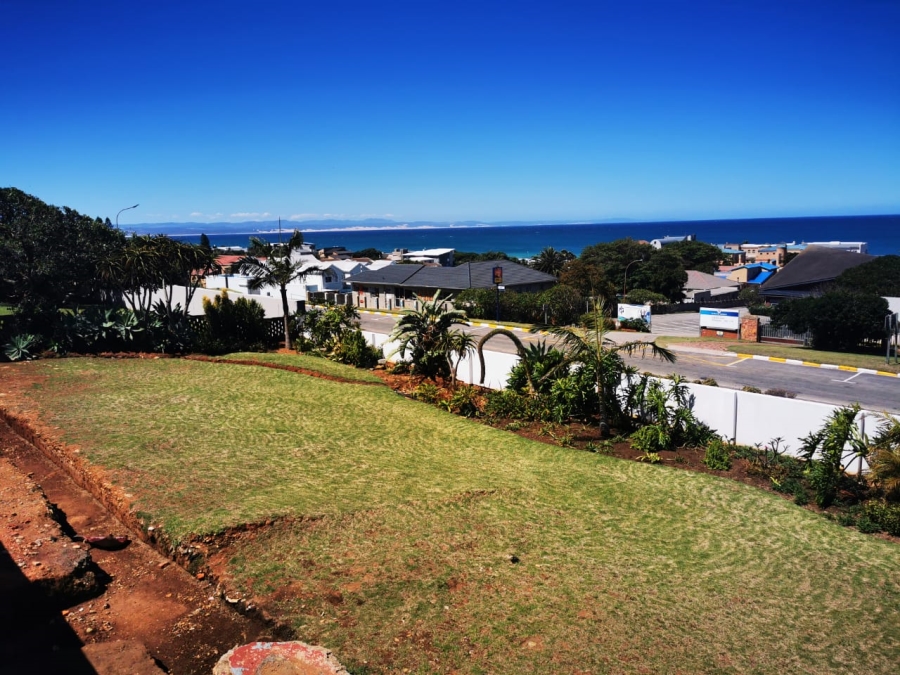 5 Bedroom Property for Sale in Jeffreys Bay Central Eastern Cape